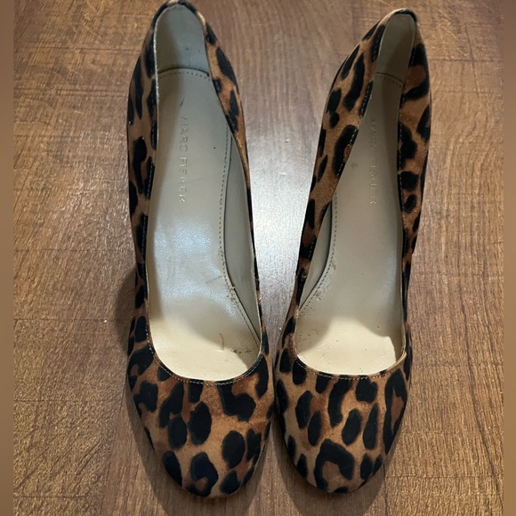 Marc Fisher Animal Print pump heels size 7 - Picture 2 of 7